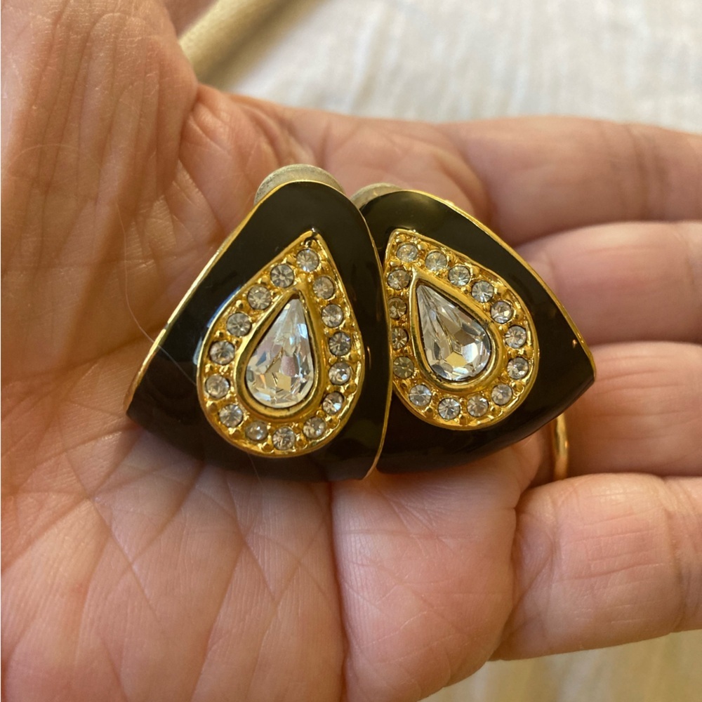 Ivana‎ Vintage Black Enamel with Brilliant Crystals Clip on Earrings